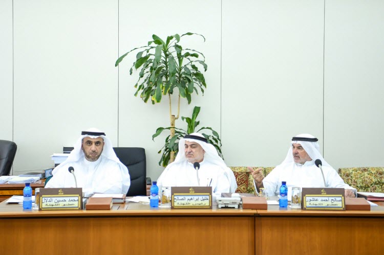 لجنة تنمية الموارد البشرية تطالب عدد بعض من الجهات الحكومية التعاون وتزويدها بخطط الإحلال وتوظيف الكويتيين  